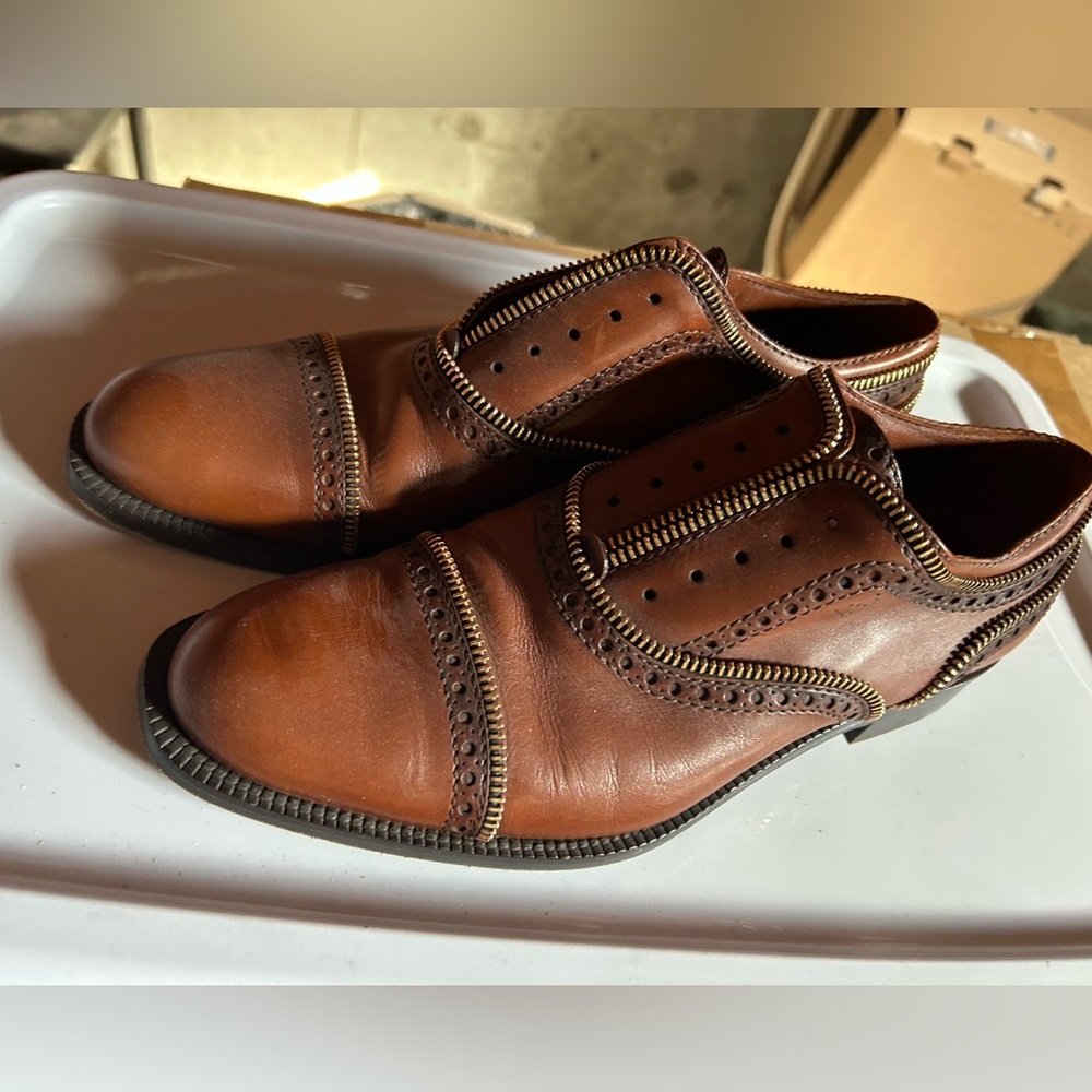 Louis Vuitton Brown Leather Oxford Shoes with Broguing